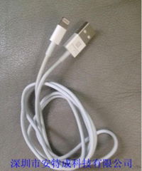 iPhone 5專用新型數(shù)據(jù)線選購指南 價(jià)格、廠家與圖片解析