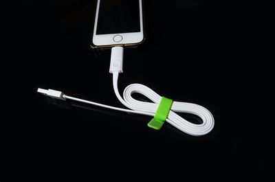 一“線”多用，三星小米蘋果全兼容 揭秘USB手環(huán)數據線的魅力